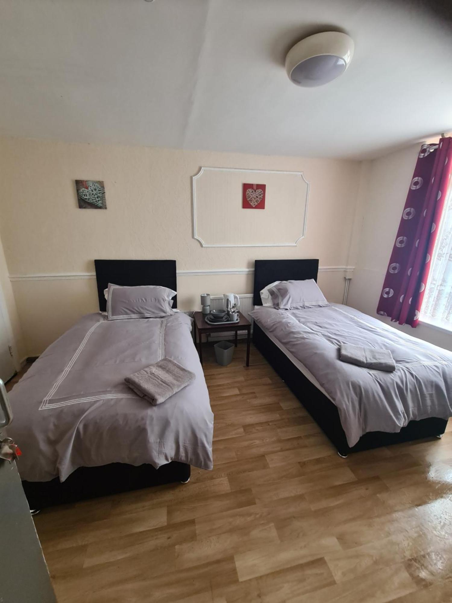 Tredegar Arms Budget Guesthouse For Walkers/Cyclists/Contractors/Traveler Merthyr Tydfil Extérieur photo