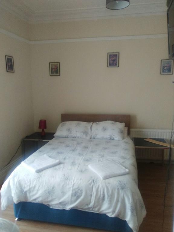 Tredegar Arms Budget Guesthouse For Walkers/Cyclists/Contractors/Traveler Merthyr Tydfil Extérieur photo